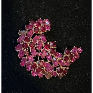 Vintage Trifari Brooch Red Pink Rhinestones